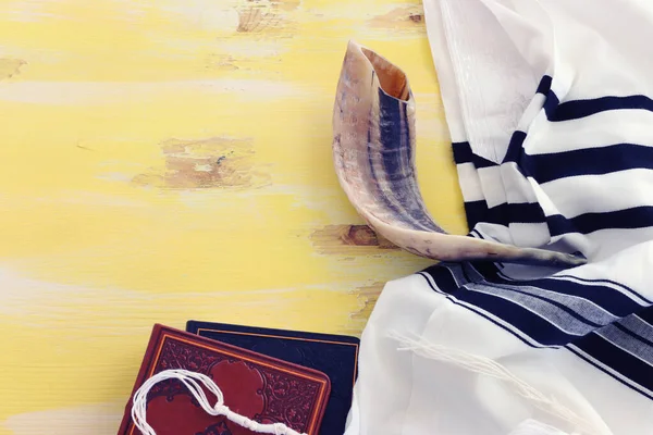 Релігійне Зображення Шофару Ріг Білій Молитовній Талі Rosh Hashanah Єврейське — стокове фото