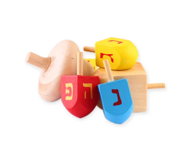 Dreidels de madeira para hanukkah isolado no fundo branco . — Fotografia de Stock