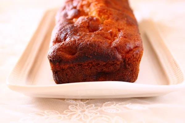 Torta di mele fatta in casa con su sfondo bianco — Foto Stock