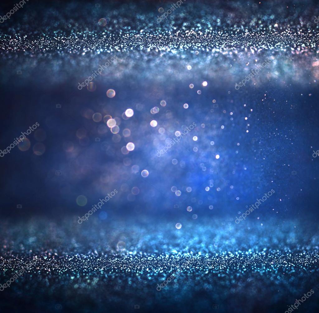 Paillettes vintage lumières fond. argent clair, violet, bleu, or et noir.  déconcentré . — Photo de stock par ©tomert - 75866549, image size:1024x1005