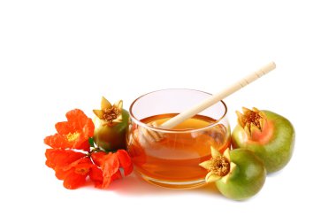 Rosh hashanah (jewesh tatil) kavramı - üstten görünüm üzerinde beyaz izole bal. geleneksel tatil sembolleri.