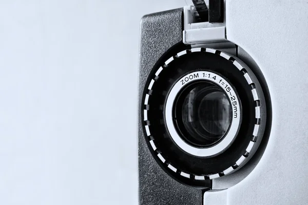 Close up da lente do projetor de filme de 8 mm — Fotografia de Stock