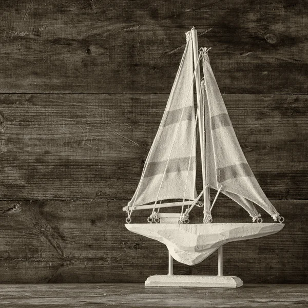 Altes hölzernes Segelboot — Stockfoto