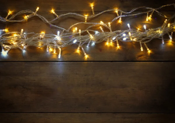 Luces de guirnalda de oro Navidad — Foto de Stock