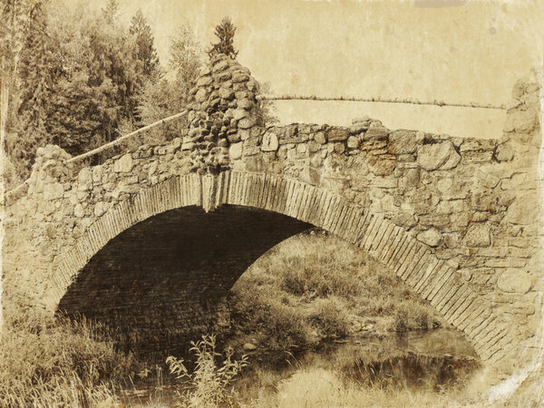 Вид на старый мост
