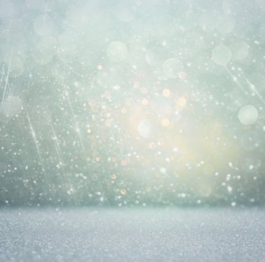 çoklu katmanlar ve renkleri mavi ve beyaz gümüş bokeh ışıklar arka plan.