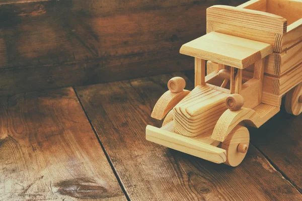 Giocattolo di legno auto — Foto Stock