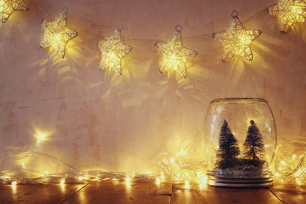 Árboles de Navidad en tarro de albañil — Foto de Stock