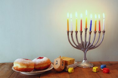 Yahudi bayramı bayramı.