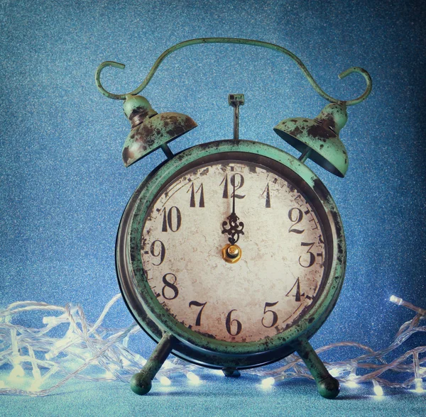 Reloj sobre hielo azul — Foto de Stock