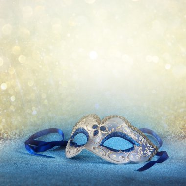 blue female carnival mask
