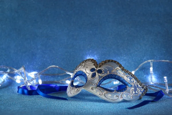 Modré ženské karnevalovou masku — Stock fotografie
