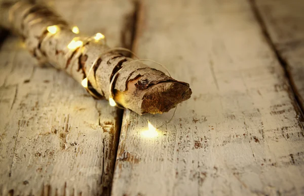 Vánoční světla teple zlatý věnec — Stock fotografie