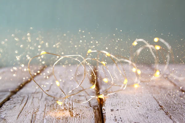 Natal luzes guirlanda ouro quente — Fotografia de Stock