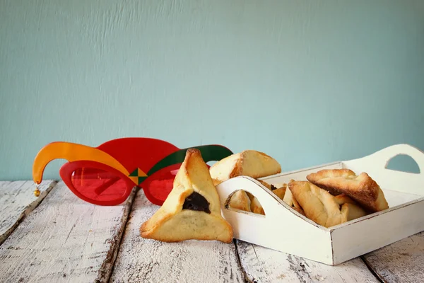 Concepto de celebración Purim (fiesta de carnaval judío). enfoque selectivo — Foto de Stock