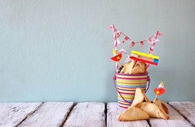 Purim kutlama kavramı (Yahudi karnaval tatil). seçici odak