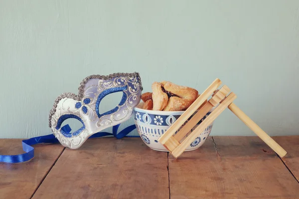 Purim-Feier-Konzept (jüdischer Faschingsfeiertag). Selektiver Fokus — Stockfoto