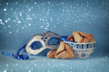 Purim kutlama kavramı (Yahudi karnaval tatil). seçici odak