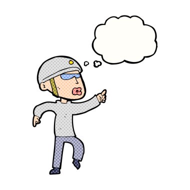 Bisiklet kasklı çizgi film adamı düşünce balonunu işaret ediyor.