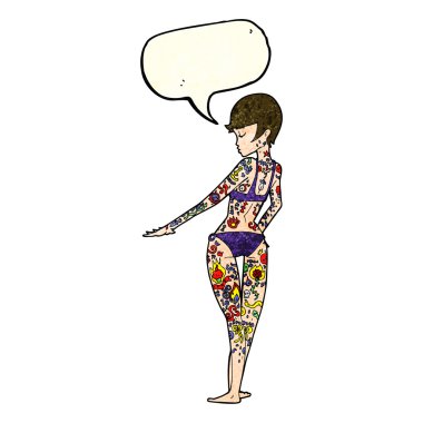 Konuşma baloncuğu dövmeli bikinili kız.