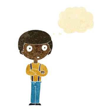 Düşünce baloncuğuyla kollarını kavuşturmuş çizgi film izleyen çocuk.