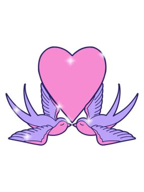 Dövmenin geleneksel kırlangıç tarzı ve kalp şeklinde simli etkisi.