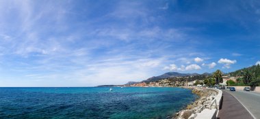 Menton, Fransa şehir panoraması. 13 Ağustos 2016