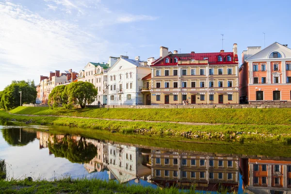 Gouden Embankment Pskov stad — Stockfoto