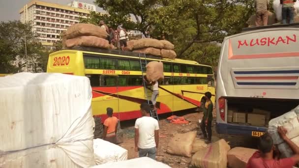 Carga Descarga Camiones Servicios Embalaje Mudanza Babughat State Car Transportation — Vídeo de stock