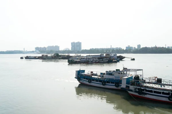 Barcos Ferry Hooghly River Día Soleado Verano Kolkata Calcuta Bengala — Foto de Stock