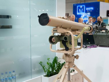 Tanksavar füze sistemi. ATRA Ukrayna yapımı Uluslararası Sergi Silahları ve Güvenliği - 2021. Seçici odaklanma. Kiev. Ukrayna - 18 Haziran 2021.