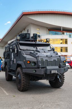 Zırhlı araç. Uluslararası sergi Arms and Security 'deki VARTA markasının zırhlı aracı - 2021. Seçici odaklanma. Kiev. Ukrayna - 18 Haziran 2021.