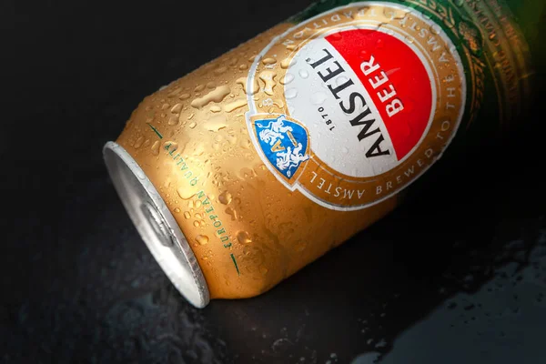 Beer Can Water Drops Amstel Beer Wet Can Wet Black — Stock Photo, Image