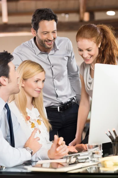 Satisfied happy business people — Stock Photo, Image