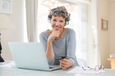 Online alışveriş kadın kıdemli