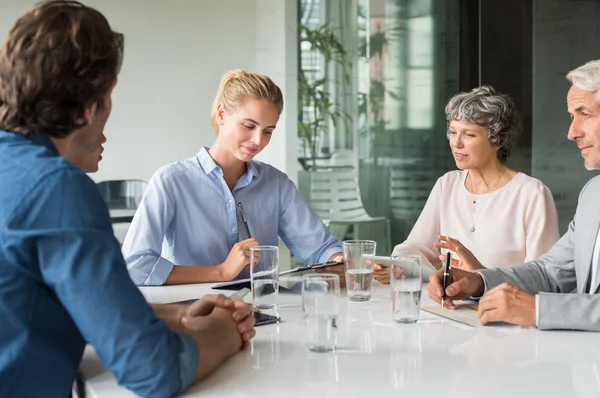 Reunião de empresários — Fotografia de Stock