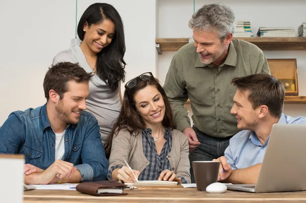 Samenwerken — Stockfoto