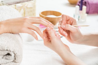 Spa merkezi Fransız manikür