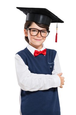 küçük çocuk mezun öğrenci