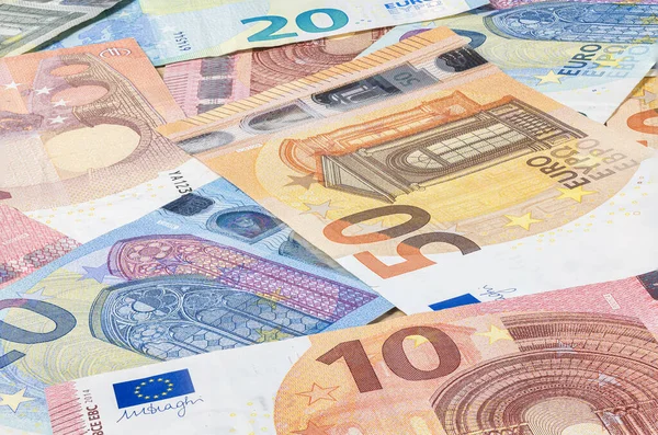Uma Grande Pilha Notas Euro Muitas Notas Euro Estão Cima — Fotografia de Stock