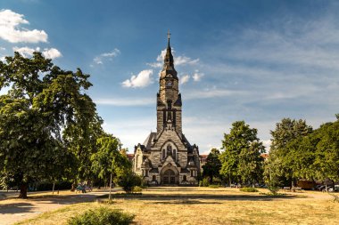 Leipzig şehrindeki Michaelis Kilisesi. Michaelis Kirche Leipzig 1901 'den 1904' e kadar inşa edildi ve Almanya 'nın Sachsen eyaletinin Leipzig şehrinde bir evanjelik kilise binasıdır.