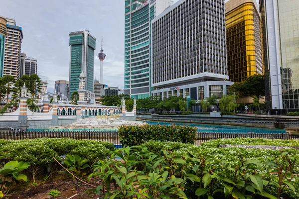 Kuala Lumpur Malasia Enero 2020 Vista Sobre Río Vida Mezquita — Foto de Stock