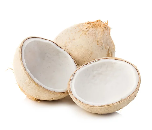 Mladá sladká kokosy detail izolovaných na bílém pozadí. — Stock fotografie