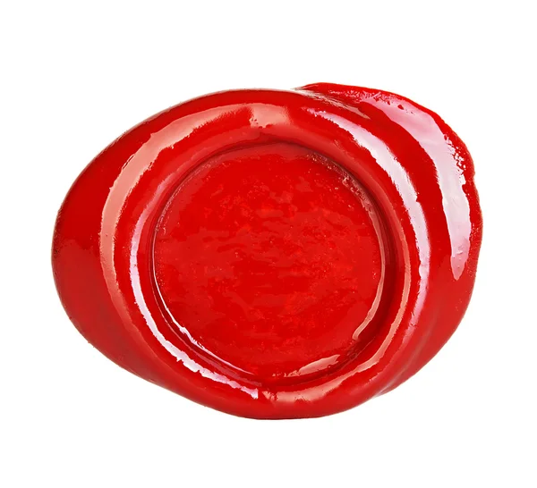 Beyaz arkaplanda kırmızı balmumu mühür izole edildi