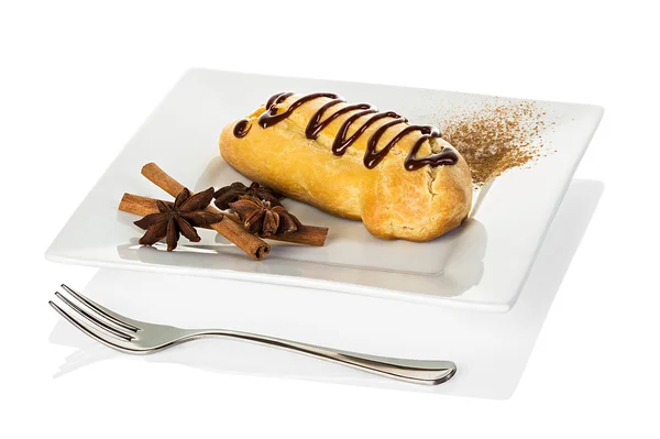 Pasteles de chocolate con crema — Foto de Stock