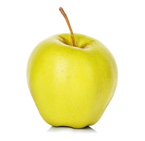 Manzana amarilla aislada sobre fondo blanco — Foto de Stock