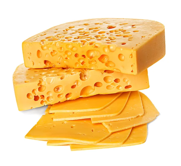 Brânză izolată pe un fundal alb — Fotografie, imagine de stoc