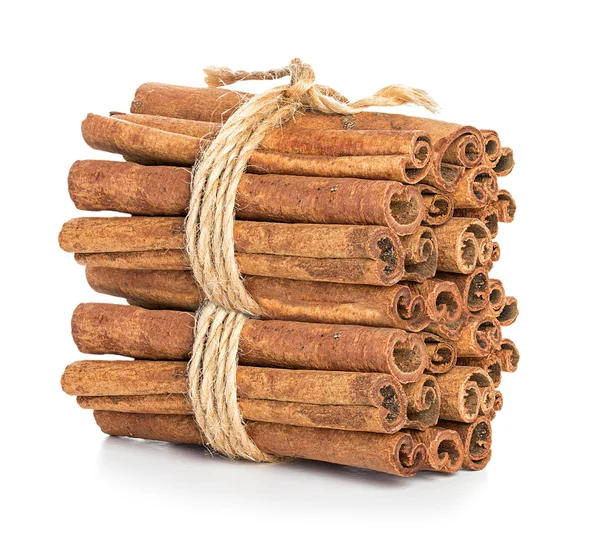 Cinnamon sticks isolated on white — Stock Photo, Image