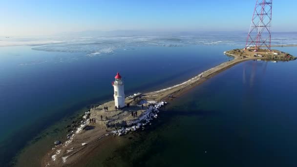 Lighthouse on Tokarev cat on the background of the sea landscape. — Stock Footage Lighthouse on Tokarev cat on the background of the sea landscape. Stock Video