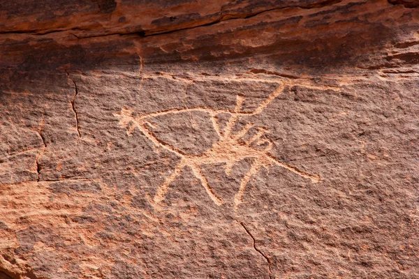 Pintura rupestre prehistórica, Wadi Rum, Jordania — Foto de Stock